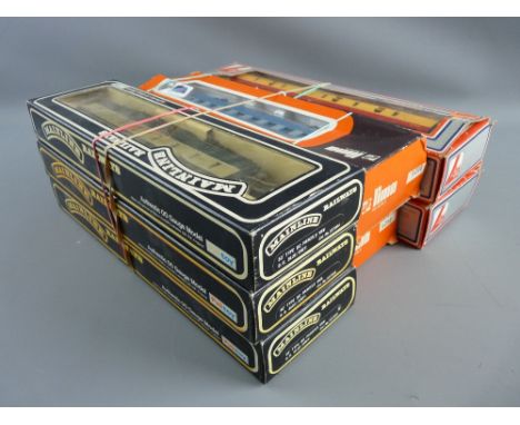 MODEL RAILWAY - Lima 305335W(2) coaches and mainline parcels van(3), (all boxed), Lima 9200 Golden Arrow coaches(2), (boxed)