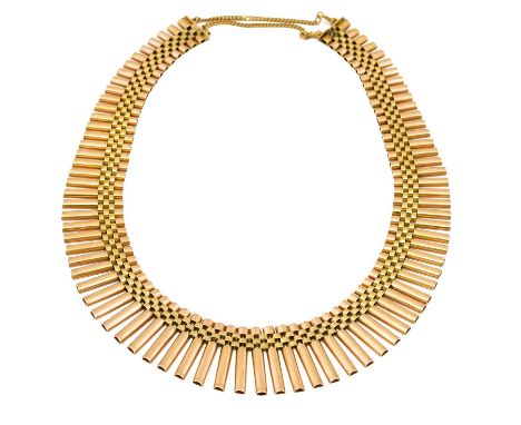 A fancy link necklace, the graduated yellow plain polished links forming a fringe motif, length 45.5cmCondition report: The n