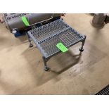 Easy 50 24 in x 24 x 12 in hgt platform, model MO617, 800 lbs max load, 1 person***RIGGING AND