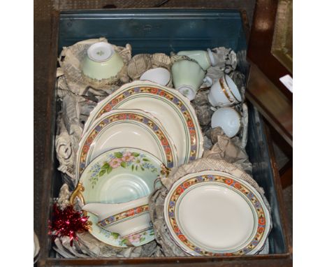 METAL TRUNK CONTAINING VARIOUS TEA &amp; DINNER WARE   