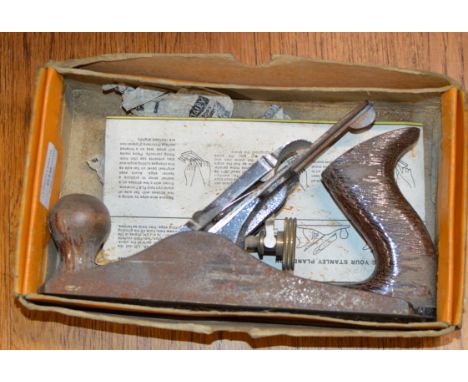 BOXED VINTAGE STANLEY WOOD PLANE   