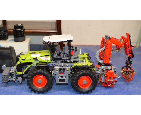 LEGO TRACTOR   
