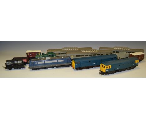 Toys - an Airfix Products 54100-6-LN-01 Class 31 3401; a Lima N Gauge DB Class E410 001 Electric Locomotive; a Lima L2051140-