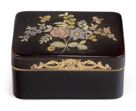 A Continental gold-mounted tortoiseshell snuff box, probably German, 19th century, the cover inlaid with flowers sprays and t