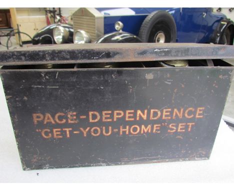 Pace Dependence "Get Yourself Home" three lamp set complete with paraffin container