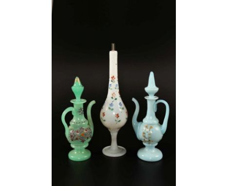  Three Beykoz enameled opaline glass bottlesTurkey, Beykoz, Ottoman period, late 19th century Cm 29,00 22.00 % buyer's premiu