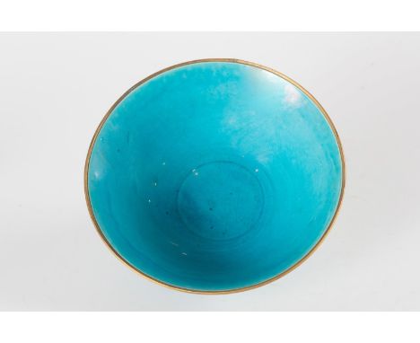  A porcelain turquoise glazed cupChina, Qing dinasty, Kangxi period (1662-1722)Cm 22,00 x 8,00 22.00 % buyer's premium on the