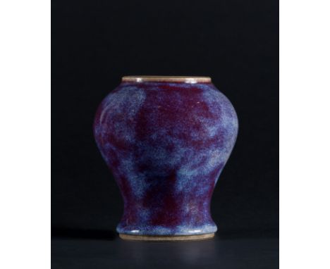  A porcelain flambé glazed vase China, Yuan/Ming dynastyCm 11,00 x 14,00 22.00 % buyer's premium on the hammer priceVAT margi