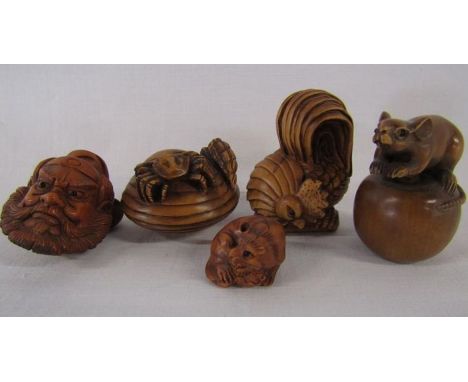 5 wooden netsuke, signed - mice, chicken, crab on a shell and man's face