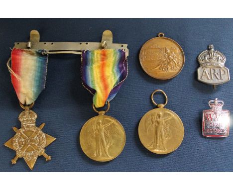 First World War pair of medals awarded to 3475 Pte J T Parkin Cameron Highlanders, Victory medal awarded to 4344 Pte R R Mitc