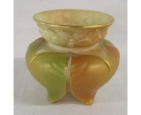 Royal Worcester blush blooming bud flower vase Reg No. 27773 1877 - approx. 10cm tall&nbsp;