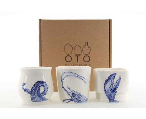 3 DONNA BLOYE WHITE PORCELAIN WHISKY TUMBLERS HAND PAINTED 3 x white porcelain whisky tumblers. Individually thrown and hand 