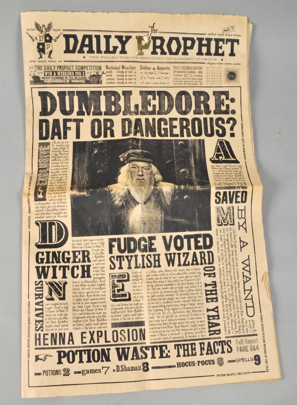 Harry Potter - a copy of the Daily Prophet headlined 'Dumbledore - Daft ...