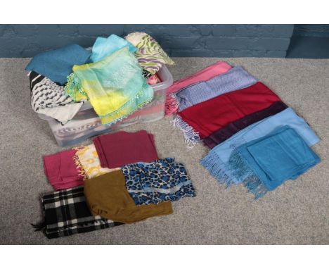 TEXTILES - A box containing a large quantity of scarfs and pashminas, made in a variety of fabrics such a Cashmere, Silk, Woo