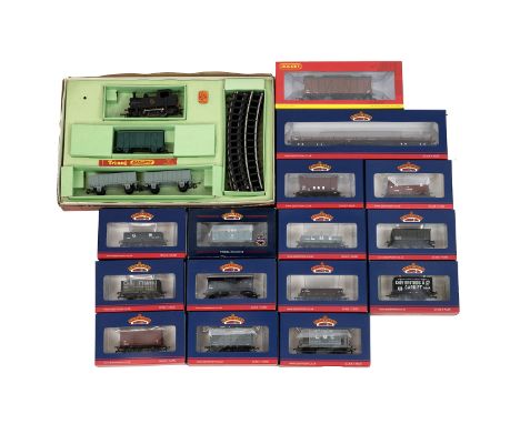 Boxed Triang Railways RP.D 00 gauge train set; together with boxed rolling stock by Hornby and Bachmann (15).&nbsp; &nbsp;
