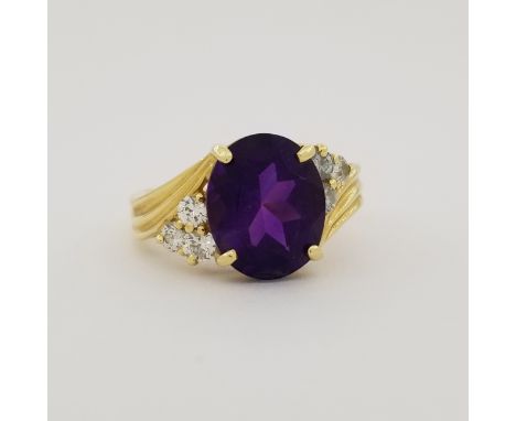 14k Gold Amethyst &amp; Diamond Ring. Stamped inside band. Overall Weight: 5.59 g / 3.6 dwt Ring Size: 8 3/4 - All silver, go