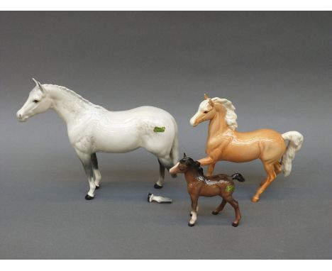 Three Beswick horses