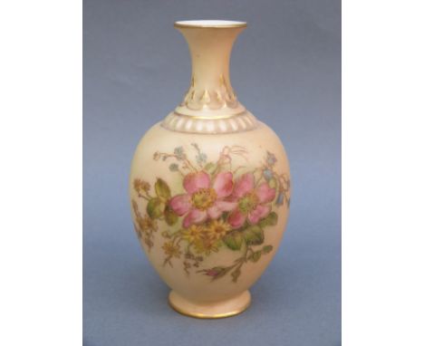 Royal Worcester blush ivory pedestal vase, shape H286, 11cm tall