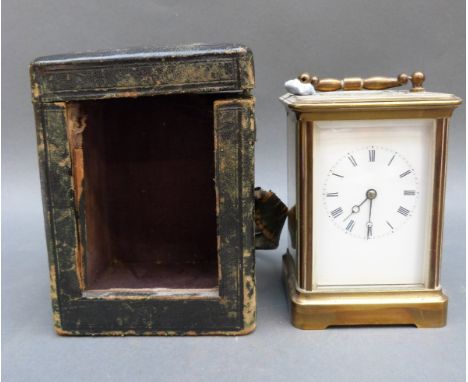 Brass corniche style French carriage clock with enamelled Roman dial, breguet style hands, no. 4632 to movement complete with