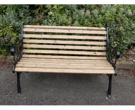 A garden bench length 123cm