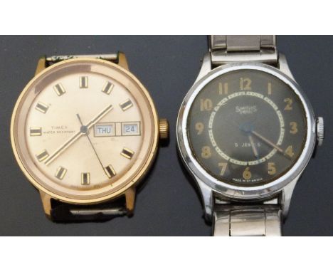 Smiths Empire gentleman's wristwatch with Arabic numerals and black face, on expanding metal strap, case diameter 33mm togeth