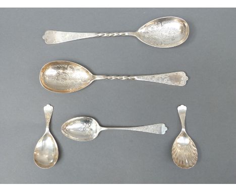 A pair of Edward VII hallmarked silver serving spoons, Sheffield 1909, length 21.5cm, similar teaspoon and two similar caddy 