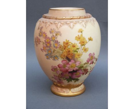 Royal Worcester blush ivory pedestal jar, shape no 2048, 16cm tall