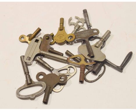 Box of various vintage and later clock keys etc 