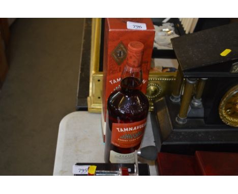 A boxed bottle of Tamnavulin Scotch single malt whisky