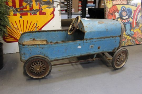 triang duke pedal car