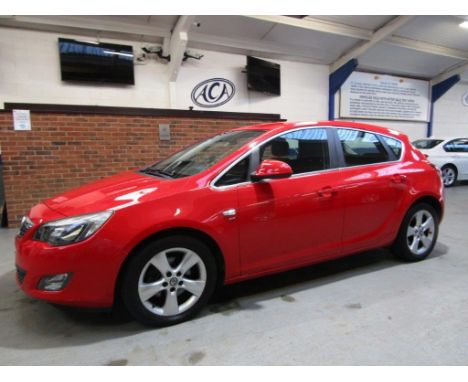 Make &amp; Model: Vauxhall Astra SRI CDTIDate of Reg: CK11 YMRColour: Redcc: 1956MoT: 22-09-2022Fuel Type: DIESELMileage: 72k