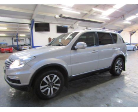 Make &amp; Model: Ssangyong Rexton 60th AnniversDate of Reg: AU64 VFEColour: Whitecc: 1998MoT: 18-10-2022Fuel Type: DIESELMil