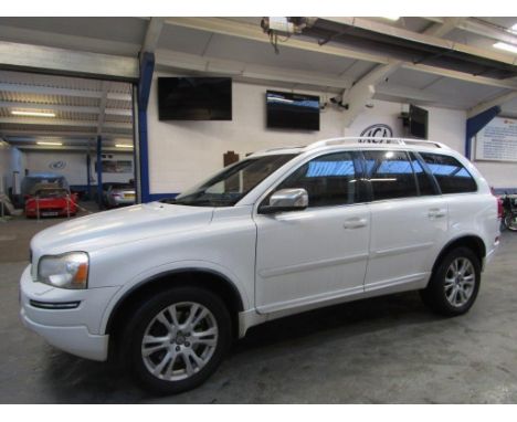 Make &amp; Model: Volvo XC90 SE LUX Awd D5 AutoDate of Reg: AF62 YRVColour: Whitecc: 2400MoT: 20-10-2022Fuel Type: DIESELMile
