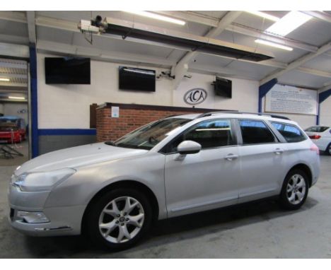 Make &amp; Model: Citroen C5 VTR+ HDIDate of Reg: FY09 UVXColour: Silvercc: 1997MoT: 27-02-2022Fuel Type: DIESELMileage: 118k