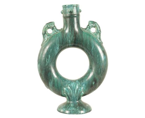 AN USUAL 19TH CENTURY ROYAL WORCESTER TITANIUM WARE VASE IN THE MANNER OF CHRISTOPHER DRESSER od two handled ring shape with 