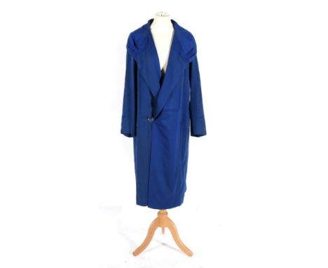Circa 1920s George Hausen Paris Royal Blue Wool Coat, with pleated collar, single button fastening to one side, geometric sha