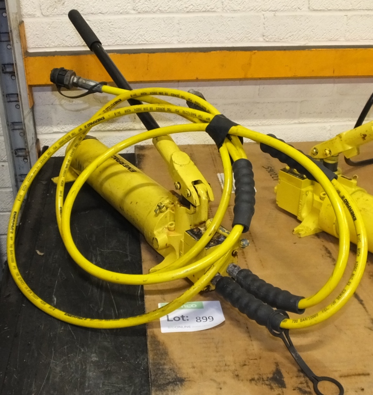 Enerpac P84 manual hydraulic pump 10,000PSI / 700bar