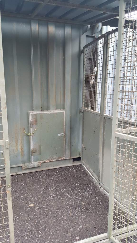 20ft Containerised Dog Kennels