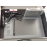 WACOM INTUOS PRO PTH-451 PEN TABLET