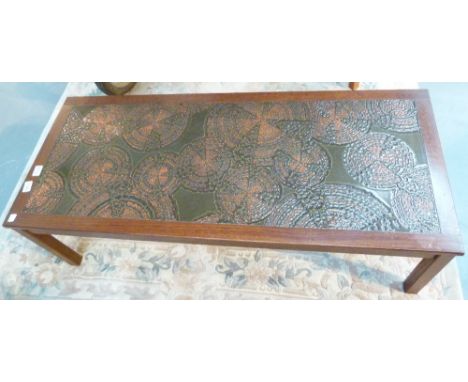 Ceramic top coffee table. 54 x 130 cm