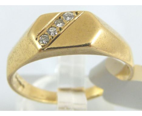 9 ct gold unisex signet ring set with four diamonds, size Q