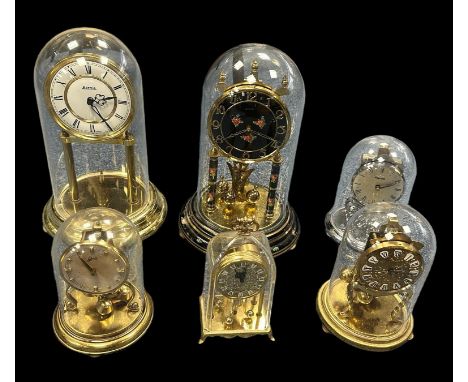 Anniversary clock collection, generally excellent to good, with Kundo, Hermle, etc. Untested. Would benefit from light cleani