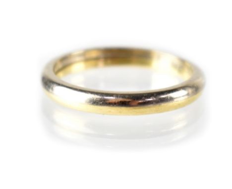 An 18ct bi-colour band ring, yellow and white gold, size W, approx 6.6g.