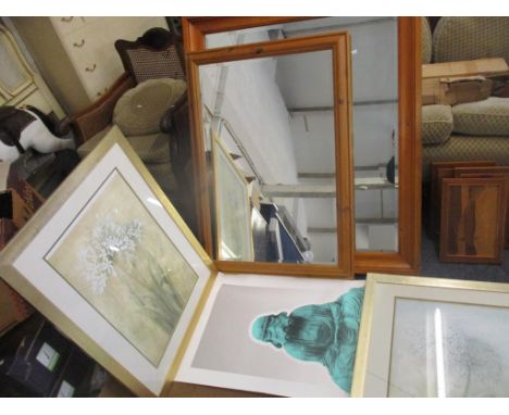 A mixed lot to include a Stormtrooper Buddha limited edition print 
