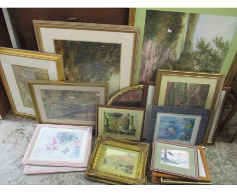 A mixed lot of pictures and prints to include country landscape print, together with a gilt framed oval mirrorLocation: 