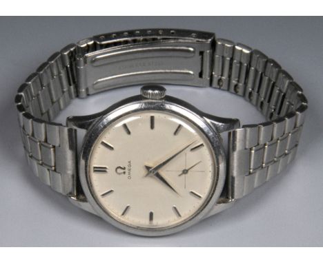 A GENTS OMEGA STAINLESS STEEL WRIST WATCH circa 1950's