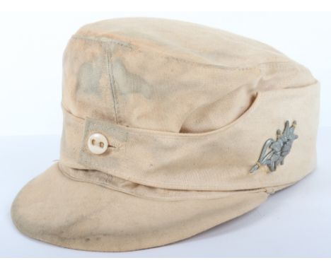 German Army Mountain Troops / Ski-Jager Troops Field Cap, white cloth M-43 style field cap with single button front. Metal ed