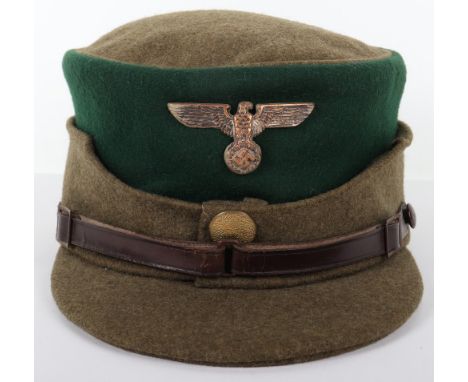 Third Reich SA Gruppe Nordsee / Nordmark Kepi, being a winter pattern brown wool example with dark green centre, gilt button 