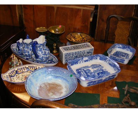 A vintage set of kitchen scales with weights, together with assorted collectable ceramics 