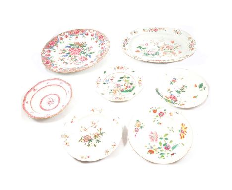 Chinese polychrome charger, 39cm, damaged and repaired, and a collection of Chinese porcelain platters, plates and dishes, da